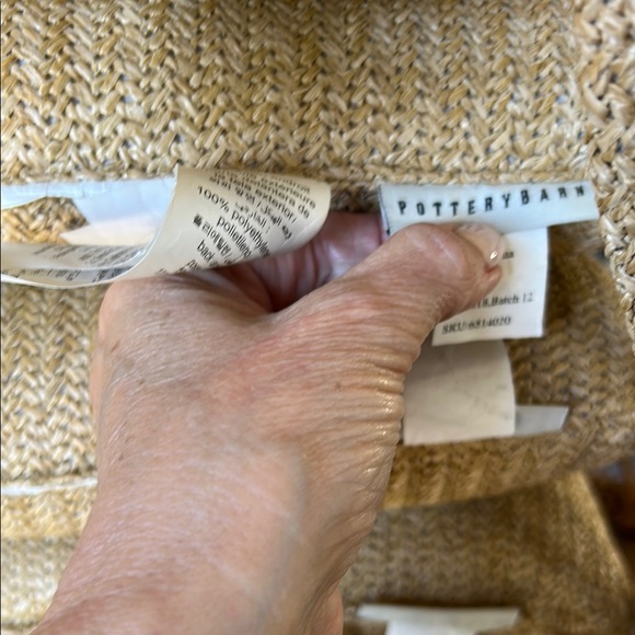 Pottery Barn (8) Woven Beige Chair Cushions
18x18 - Picture 2 of 5